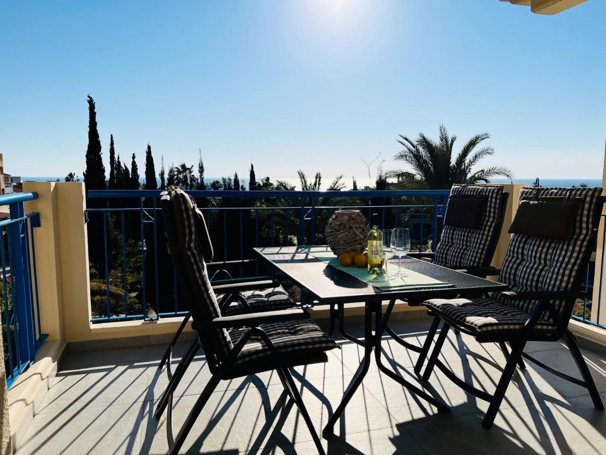 Ocean Sunset Apartment Пафос Экстерьер фото