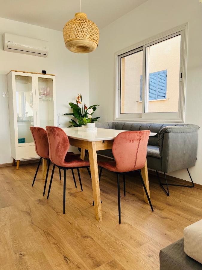 Ocean Sunset Apartment Пафос Экстерьер фото